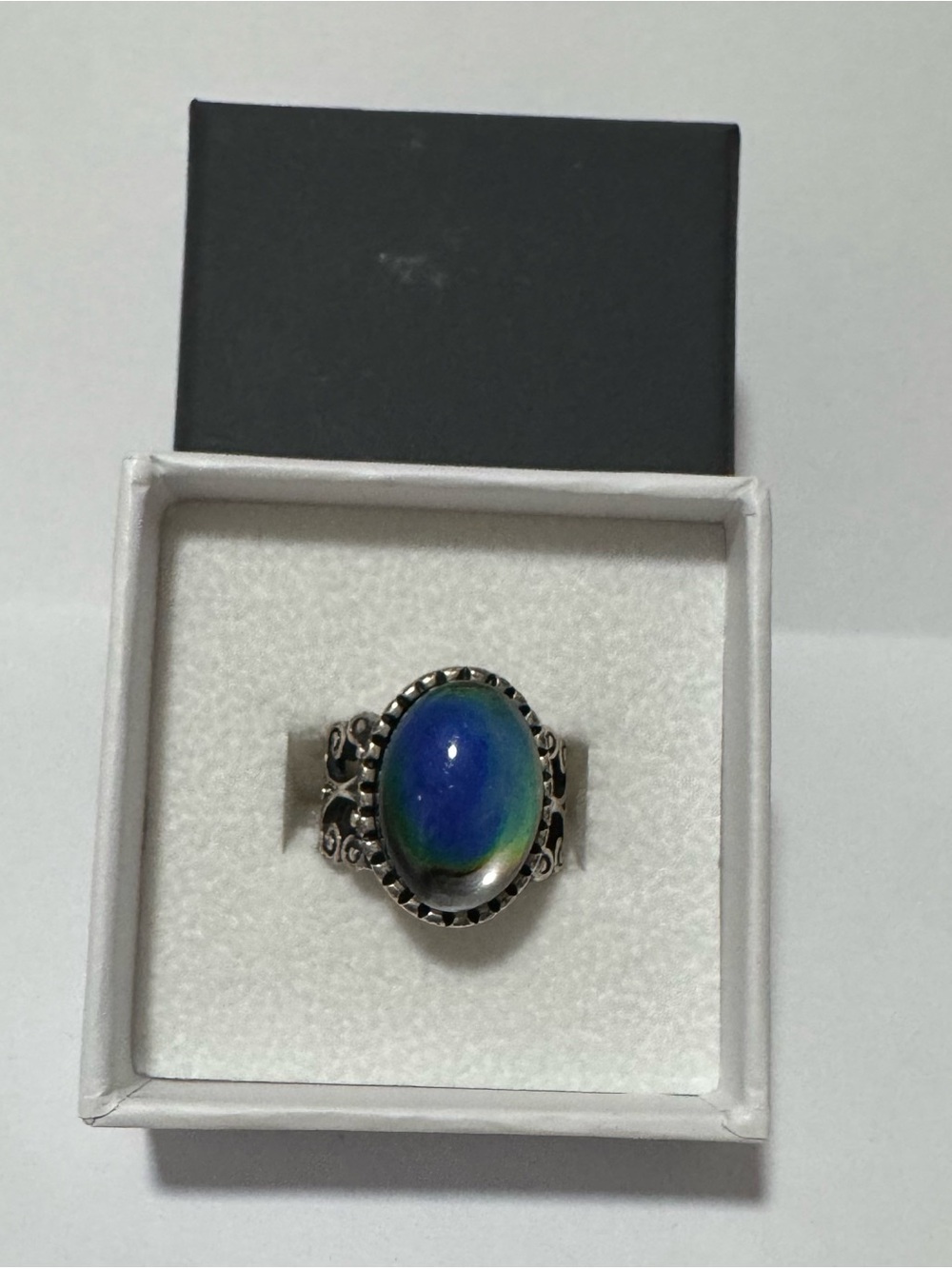 Vintage Sterling Silver Green Stone Statement Ring – Ornate Scroll Design